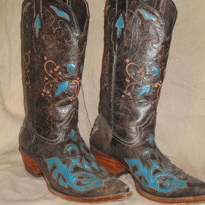 Pecos Bill size 7.5  boots. Brown leather with turquoise leather inlay.